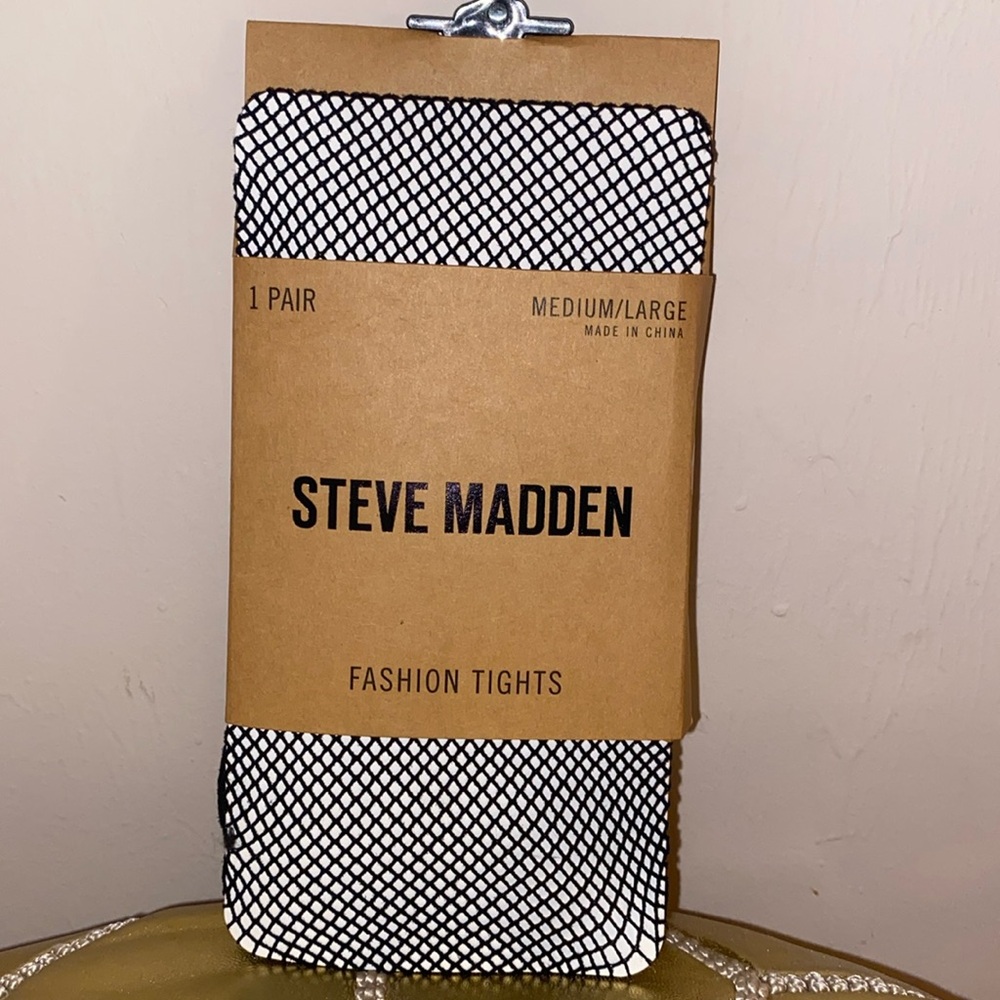 Steve Madden Black fashion fishnet tights. Size M/L